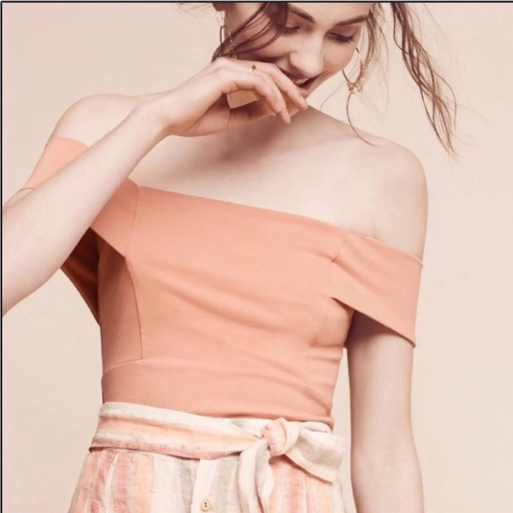 Anthropologie Deletta Off Shoulder
Crop Top size small extra XS
